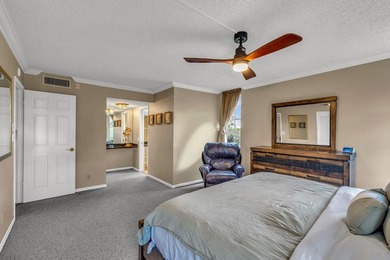Price Improvement! Rarely available 3-bedroom corner unit in on Palm-Aire Country Club and Resort - The Oaks in Florida - for sale on GolfHomes.com, golf home, golf lot