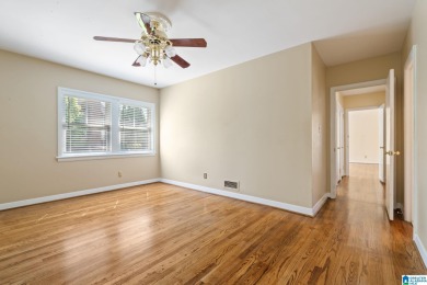 This charming 2BR/2BA home is all about LOCATION--walk to East on Vestavia Golf and Country Club in Alabama - for sale on GolfHomes.com, golf home, golf lot