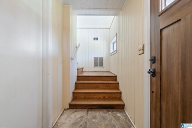 This charming 2BR/2BA home is all about LOCATION--walk to East on Vestavia Golf and Country Club in Alabama - for sale on GolfHomes.com, golf home, golf lot