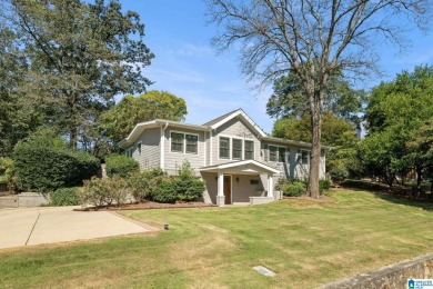 This charming 2BR/2BA home is all about LOCATION--walk to East on Vestavia Golf and Country Club in Alabama - for sale on GolfHomes.com, golf home, golf lot