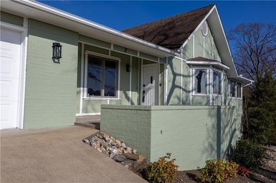 This completely remodeled 3-bedroom, 2-bath home offers modern on Bella Vista Country Club and Golf Course in Arkansas - for sale on GolfHomes.com, golf home, golf lot