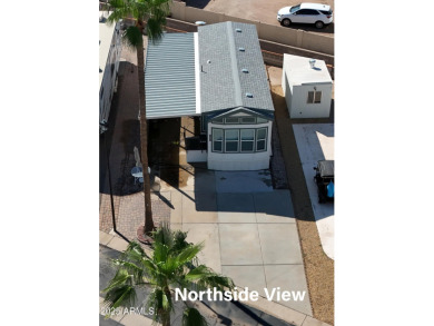 Gorgeous, fully furnished, move-in-ready 2020 park model in on Roadhaven Golf Course in Arizona - for sale on GolfHomes.com, golf home, golf lot