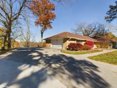 This beautifully updated 4-bedroom, 3-bathroom home, located on on Ottumwa Country Club in Iowa - for sale on GolfHomes.com, golf home, golf lot