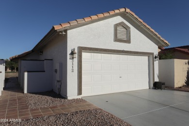 Adorable patio home on Casa Grande Lakes. High ceilings. Bright on Dave White Reg Park and Golf Course in Arizona - for sale on GolfHomes.com, golf home, golf lot