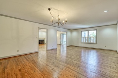 Newly Renovated! Stunning 4 bedroom/3.5 bathroom on Country Club of Spartanburg in South Carolina - for sale on GolfHomes.com, golf home, golf lot