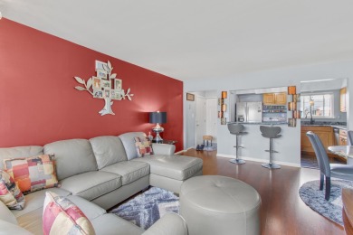 This spacious upper unit features a large living room, two on Beech Woods Golf Course in Michigan - for sale on GolfHomes.com, golf home, golf lot