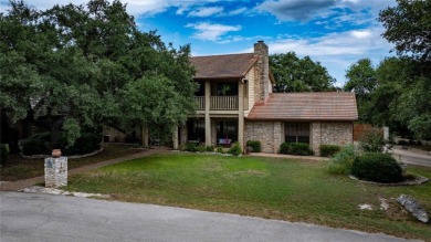 Lovely 3-bedroom, 2-bath home is perfectly positioned on a on Yaupon Golf Course Lakeway in Texas - for sale on GolfHomes.com, golf home, golf lot