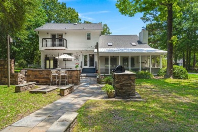 Calling all entertainers, this place is for YOU! Stop scrolling on Shadowmoss Plantation Golf Club in South Carolina - for sale on GolfHomes.com, golf home, golf lot