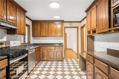 This charming 3-bedroom, 3-bath rambler blends modern updates on Midland Hills Country Club in Minnesota - for sale on GolfHomes.com, golf home, golf lot