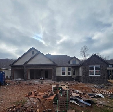 New construction single-level home located in a fantastic on Big Sugar Golf Club in Arkansas - for sale on GolfHomes.com, golf home, golf lot