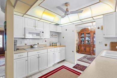 Spacious, Low-Maintenance Living in Leisureville of Boynton on Leisureville Community Golf Course in Florida - for sale on GolfHomes.com, golf home, golf lot