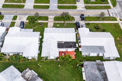 BACK ON MARKET - CASH ONLY! Roof age requires cash purchase on Leisureville Community Golf Course in Florida - for sale on GolfHomes.com, golf home, golf lot