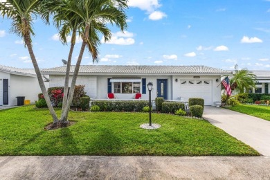 BACK ON MARKET - CASH ONLY! Roof age requires cash purchase on Leisureville Community Golf Course in Florida - for sale on GolfHomes.com, golf home, golf lot