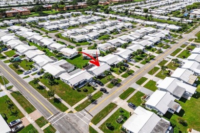 BACK ON MARKET - CASH ONLY! Roof age requires cash purchase on Leisureville Community Golf Course in Florida - for sale on GolfHomes.com, golf home, golf lot