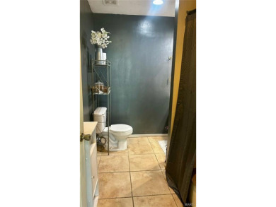 Welcome to the remarkable Terre Du Lac community! This spacious on Terre Du Lac Golf and Country Club in Missouri - for sale on GolfHomes.com, golf home, golf lot