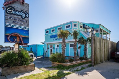 This METICULOUSLY MAINTAINED 3BD, 2BA TOWNHOUSE-STYLE CONDO is on  in South Carolina - for sale on GolfHomes.com, golf home, golf lot