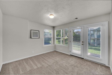 Charming townhouse in the Highlands subdivision. This 2-bedroom on Green Spring Country Club in Utah - for sale on GolfHomes.com, golf home, golf lot