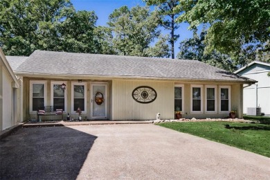 Back on the market due to buyer financing!
Very well kept on Bella Vista Country Club and Golf Course in Arkansas - for sale on GolfHomes.com, golf home, golf lot
