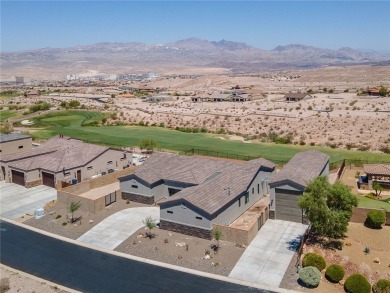 3259 Esmerelda Drive is a single-family residence that presents on Laughlin Ranch Golf Club in Arizona - for sale on GolfHomes.com, golf home, golf lot