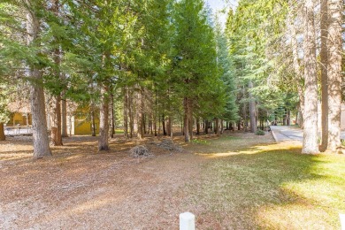 Beautiful level golf course lot at Lake Almanor West! Located on on Lake Almanor West Golf Course in California - for sale on GolfHomes.com, golf home, golf lot
