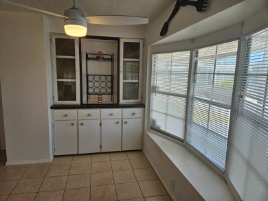 This worry-free, renovated 2-bedroom, 2-bath home, in the heart on The Links Golf Course in Florida - for sale on GolfHomes.com, golf home, golf lot