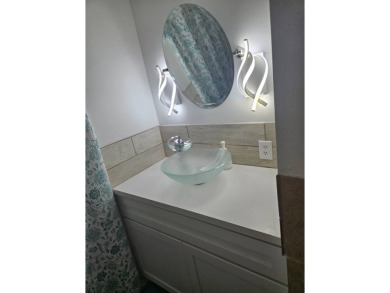 This worry-free, renovated 2-bedroom, 2-bath home, in the heart on The Links Golf Course in Florida - for sale on GolfHomes.com, golf home, golf lot