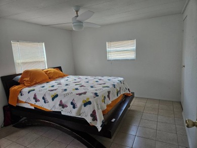 This worry-free, renovated 2-bedroom, 2-bath home, in the heart on The Links Golf Course in Florida - for sale on GolfHomes.com, golf home, golf lot