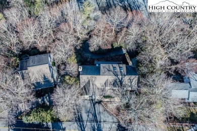 Listen to the sound of birds from this quiet, end of cul-de-sac on Blowing Rock Country Club in North Carolina - for sale on GolfHomes.com, golf home, golf lot