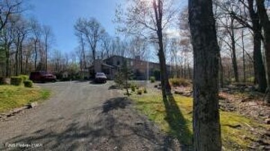 MOTIVATED SELLER!!!!BEAUTIFUL 3BED/3BATH CONTEMPORARY with GOLF on Lords Valley Country Club, Inc in Pennsylvania - for sale on GolfHomes.com, golf home, golf lot