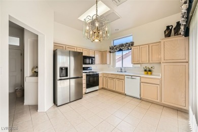 Split bedroom floor plan in upper Sun City Summerlin.  This on Eagle Crest Golf Club in Nevada - for sale on GolfHomes.com, golf home, golf lot