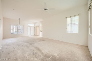 Split bedroom floor plan in upper Sun City Summerlin.  This on Eagle Crest Golf Club in Nevada - for sale on GolfHomes.com, golf home, golf lot