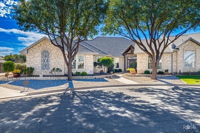 Take a look at this stunning custom-built 3-bedroom, 2-bath home on Bentwood Country Club in Texas - for sale on GolfHomes.com, golf home, golf lot