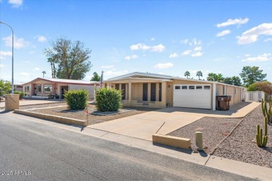 Welcome to this well maintained home in the heart of Sun Lakes! on Sun Lakes Country Club in Arizona - for sale on GolfHomes.com, golf home, golf lot
