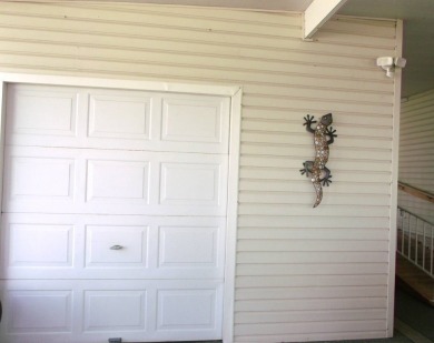 Discover this stunning 3-bedroom Palm Harbor home, offering a on Schalamar Creek Golf and Country Club in Florida - for sale on GolfHomes.com, golf home, golf lot