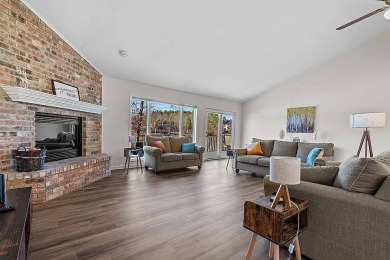 LAKEFRONT with a VIEW. Vaulted ceiling. Skylight in kitchen on Isabella Golf Course  in Arkansas - for sale on GolfHomes.com, golf home, golf lot