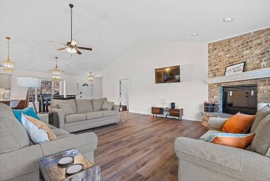 LAKEFRONT with a VIEW. Vaulted ceiling. Skylight in kitchen on Isabella Golf Course  in Arkansas - for sale on GolfHomes.com, golf home, golf lot