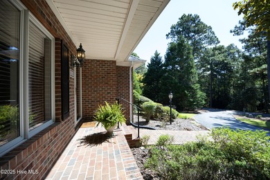 Don't miss this one level all brick home with a split floor plan on Pinehurst Golf Course No. 8 in North Carolina - for sale on GolfHomes.com, golf home, golf lot