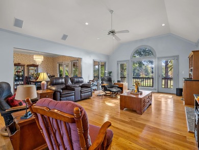 Welcome to this beautiful one-owner, all-brick 3-bedroom, 2.5 on River Falls Plantation in South Carolina - for sale on GolfHomes.com, golf home, golf lot