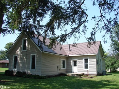 Don't miss out on this well-maintained 1.5-story, 3-bedroom on Twin Lakes Golf Course in Iowa - for sale on GolfHomes.com, golf home, golf lot