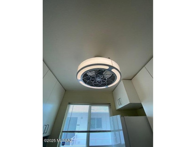 Stylish Central Tucson upstairs 1-bedroom, 1-bath co-op--perfect on Randolph Park Golf Courses in Arizona - for sale on GolfHomes.com, golf home, golf lot