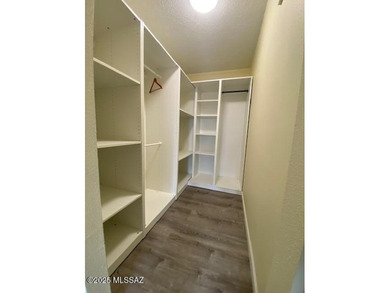 Stylish Central Tucson upstairs 1-bedroom, 1-bath co-op--perfect on Randolph Park Golf Courses in Arizona - for sale on GolfHomes.com, golf home, golf lot