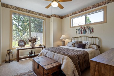 Live the resort lifestyle on the 6th fairway of Eagle Crest! on Eagle Crest Golf Resort - Resort Course in Oregon - for sale on GolfHomes.com, golf home, golf lot