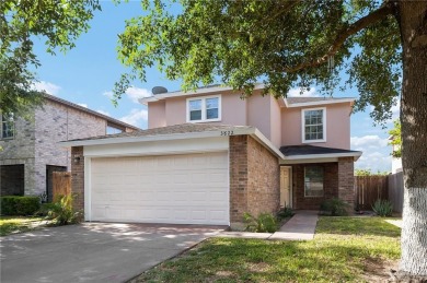Located in Los Lagos in Edinburg is this 2 story 3 bed/2.5 bath on Los Lagos Golf Club in Texas - for sale on GolfHomes.com, golf home, golf lot