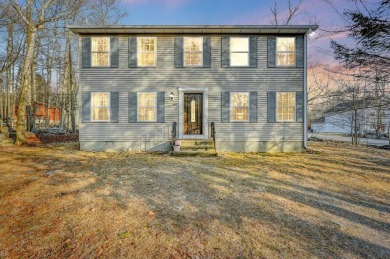 Pocono Investment Opportunity! Well Maintained Sun-Lit Home on Pocono Farms Country Club in Pennsylvania - for sale on GolfHomes.com, golf home, golf lot