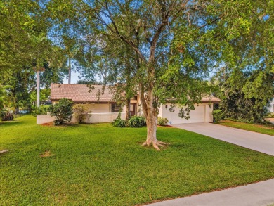 Step into a 1970s time capsule with serious upside in Sherwood on  in Florida - for sale on GolfHomes.com, golf home, golf lot