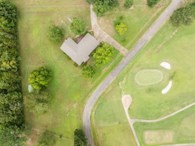 Lovely 3-bedroom, 3-bath ranch-style home across the street from on Thunderbird Country Club in Arkansas - for sale on GolfHomes.com, golf home, golf lot