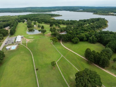 Lovely 3-bedroom, 3-bath ranch-style home across the street from on Thunderbird Country Club in Arkansas - for sale on GolfHomes.com, golf home, golf lot