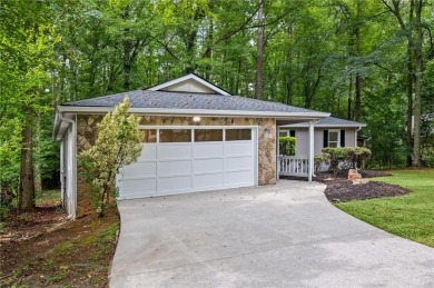 Welcome to your dream home! This charming 3-bedroom, 2-bath on Fairfield Plantation Golf and Country Club in Georgia - for sale on GolfHomes.com, golf home, golf lot