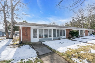 Discover comfortable, low-maintenance living in this on Greenbriar Woodlands in New Jersey - for sale on GolfHomes.com, golf home, golf lot