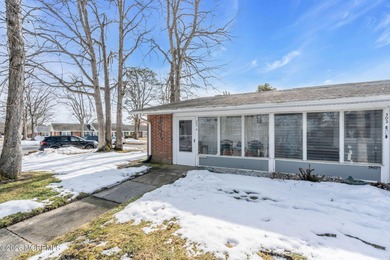 Discover comfortable, low-maintenance living in this on Greenbriar Woodlands in New Jersey - for sale on GolfHomes.com, golf home, golf lot
